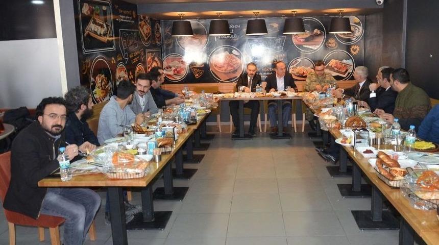 Kaymakam Kaşık&ccedil;ı Basın Mensuplarıyla Buluştu