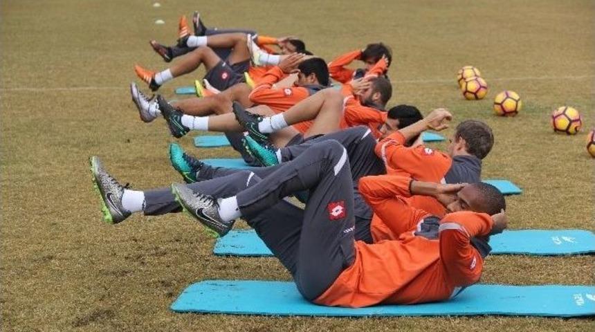 Adanaspor, Gen&ccedil;lerbirliği Ma&ccedil;ı Hazırlıklarını S&uuml;rd&uuml;rd&uuml;