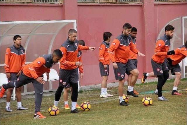 Adanaspor, Gençlerbirliği Maçı Hazırlıklarını Sürdürdü