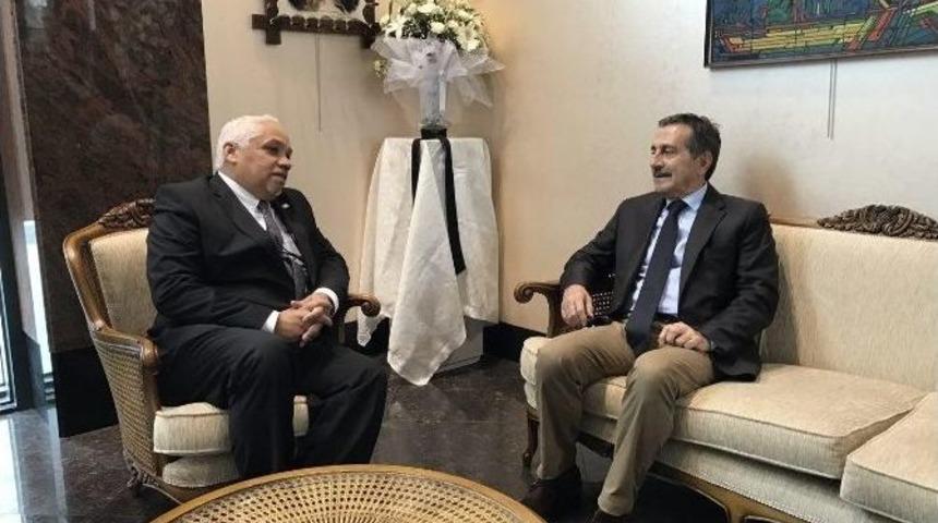 Başkan Ata&ccedil;&rsquo;tan K&uuml;ba B&uuml;y&uuml;kel&ccedil;iliğe Taziye Ziyareti