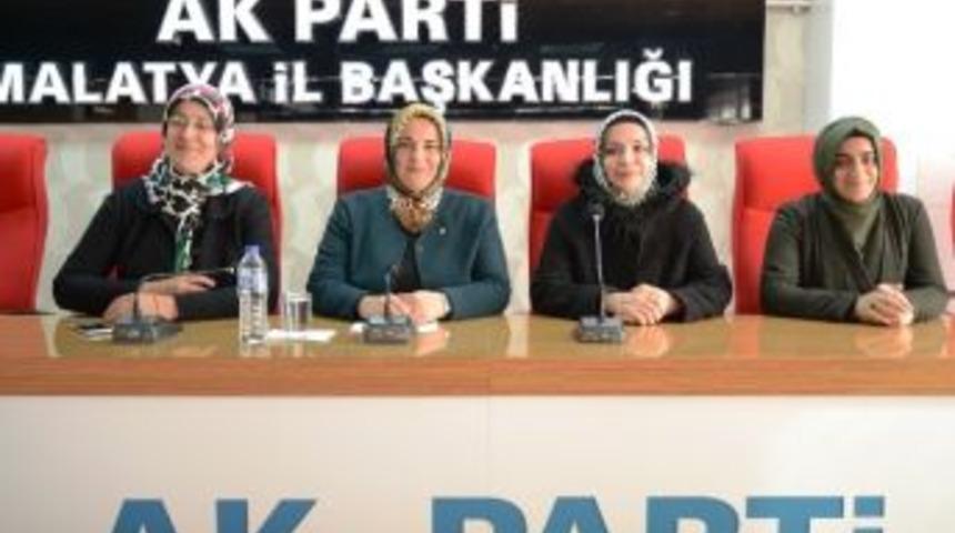 Ak Parti Malatya Kadın Kolları Başkanı Aynur Oğuzhan: