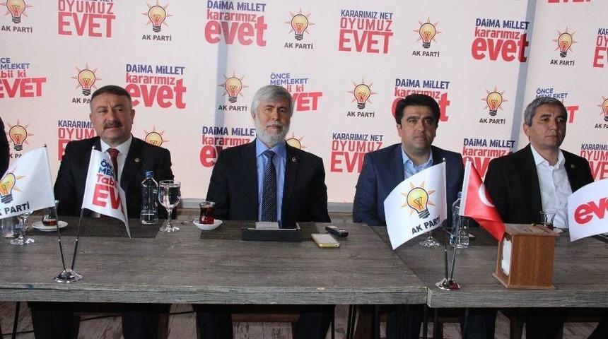 Ak Parti Milletvekilleri, Mersin Basınına Anayasa Değişikliği Paketini Anlattı