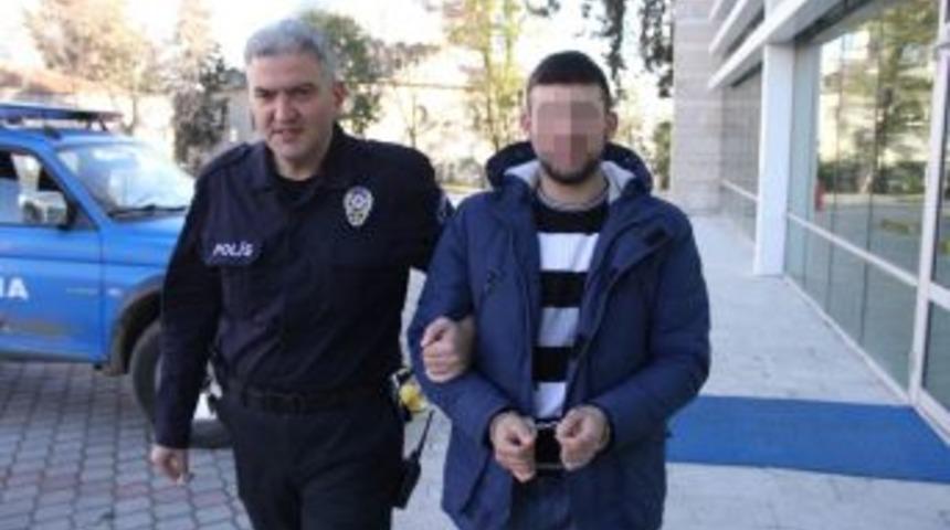 Duruşmasını Kontrol İ&ccedil;in Gittiği Adliyede Tutuklandı