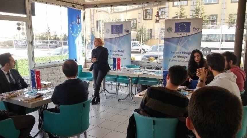 Ab Bilgi Merkezi &lsquo;halkla Diyalog Etkinlikleri&rsquo;ni S&uuml;rd&uuml;r&uuml;yor