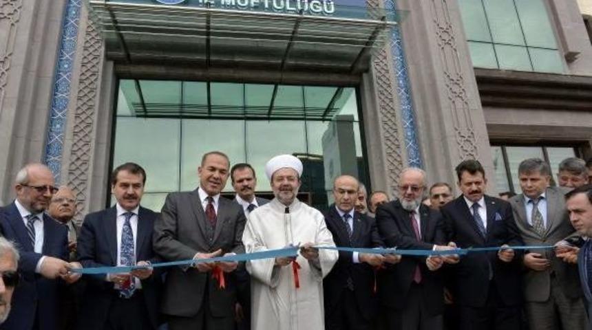 Diyanet İşleri Başkanı G&ouml;rmez, Sabah Namazı Kıldırdı (3)
