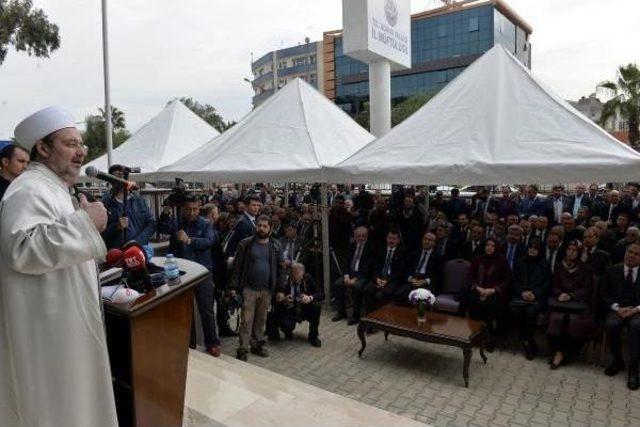 Diyanet İşleri Başkanı Görmez, Sabah Namazı Kıldırdı (3)