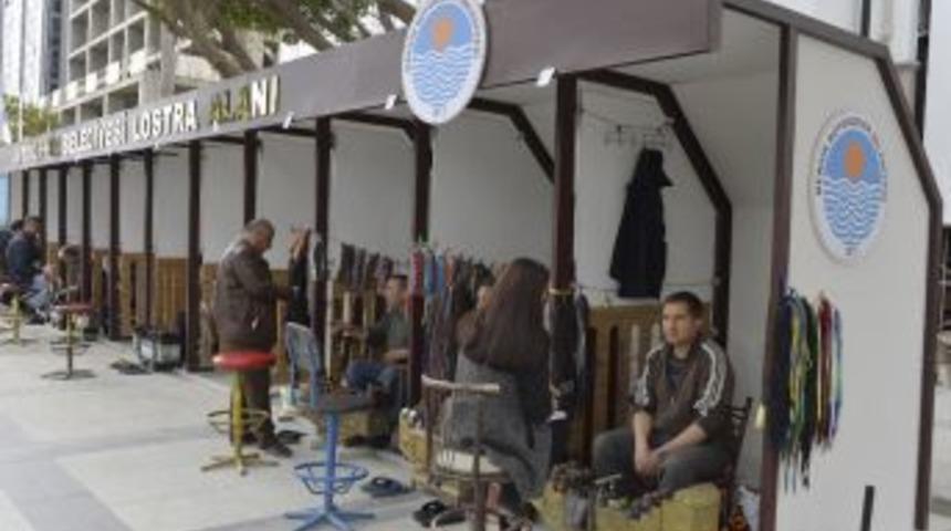 Ayakkabı Boyacıları Lostralarda Yerlerini Aldı