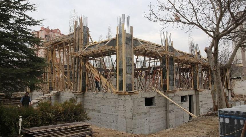 Sıras&ouml;ğ&uuml;ler Cami İnşaatı Devam Ediyor