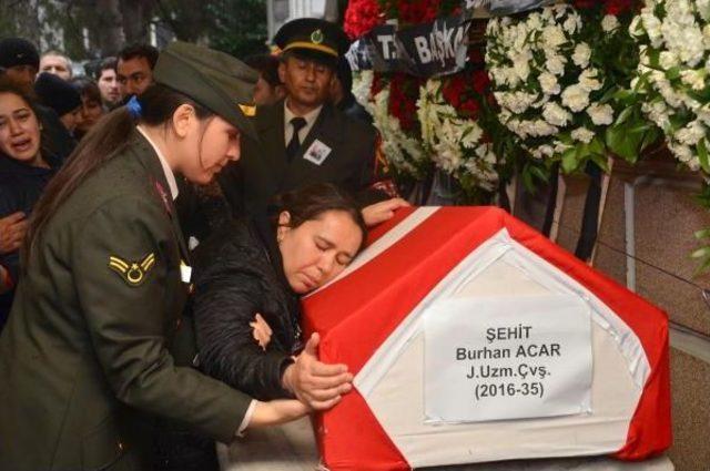 Şehit Uzman Çavuş Burhan Acar'ı Binlerce Denizlili Yağmur Altında Toprağa Verdi