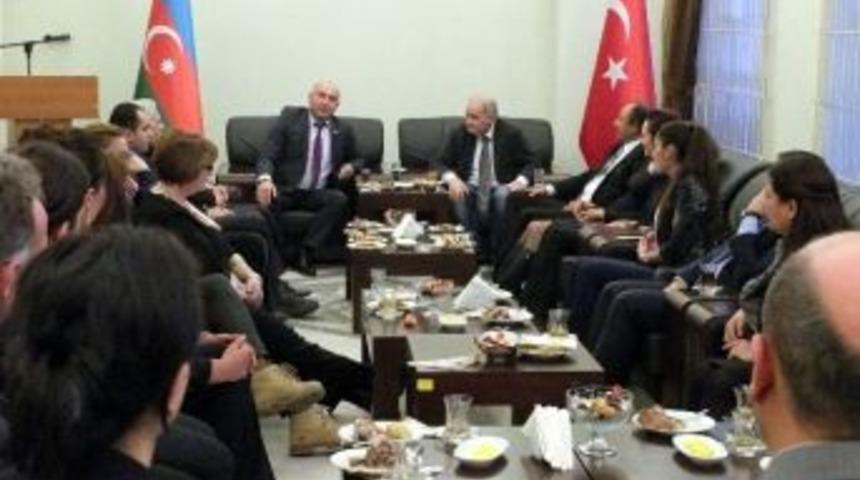 Azerbaycan Kars Başkonsolosu Nuru Guliyev &Ouml;ğretmenlerle Buluştu