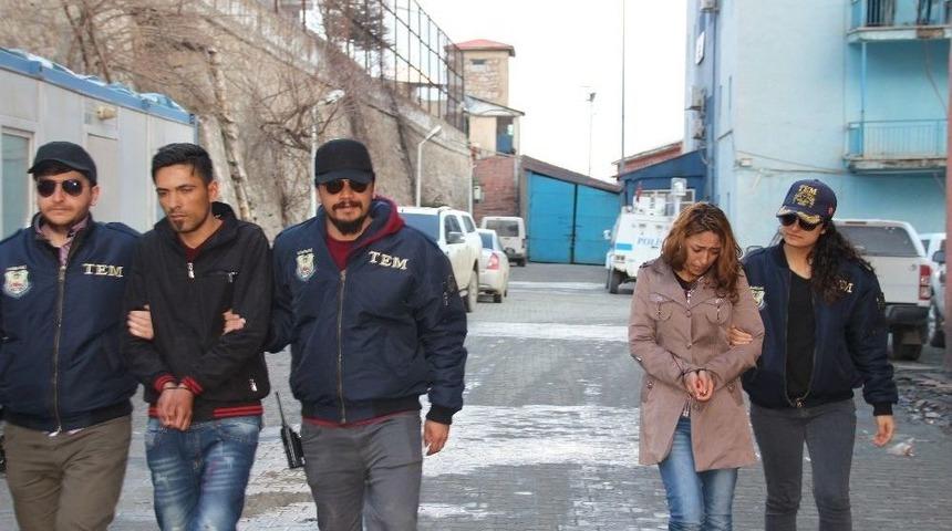 Şemdinli&rsquo;de Ypg &Uuml;yesi 2 Kişi Tutuklandı