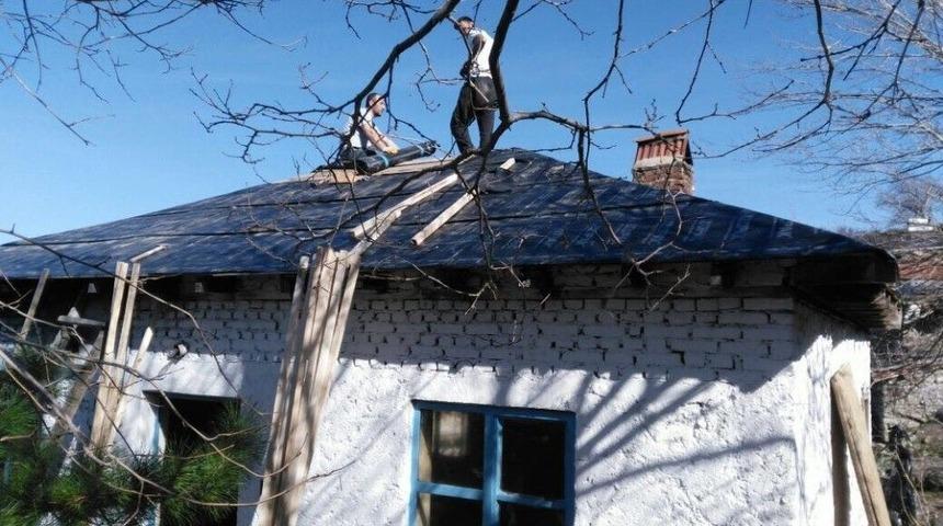 Kuyucak Mahallesinde K&ouml;y Kahvehanesi &Ccedil;alışması Yapılıyor