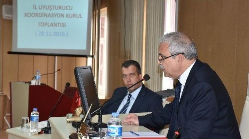 Manisa&rsquo;da Uyuşturucuyla M&uuml;cadele Masaya Yatırıldı