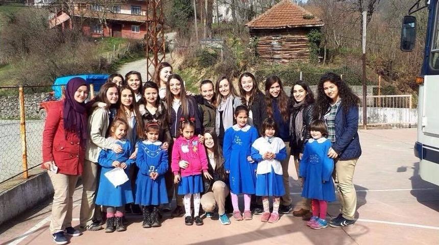 Kapuz Mesleki Ve Teknik Anadolu Lisesi&rsquo;nden &Ouml;rnek Davranış