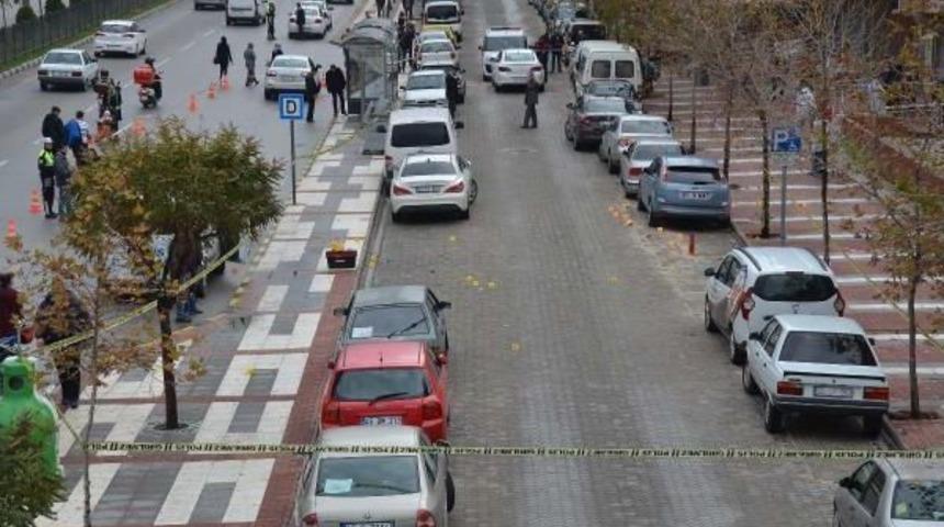 Alacak- Bor&ccedil; Anlaşmazlığında Silahlı Kavga: 6 Yaralı