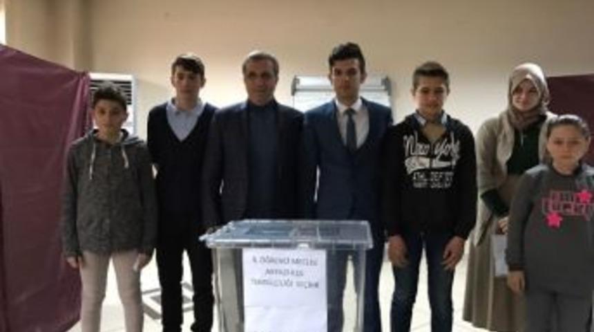 Meclisi Başkanına İlk Tebrik Başkan Akcan&rsquo;dan