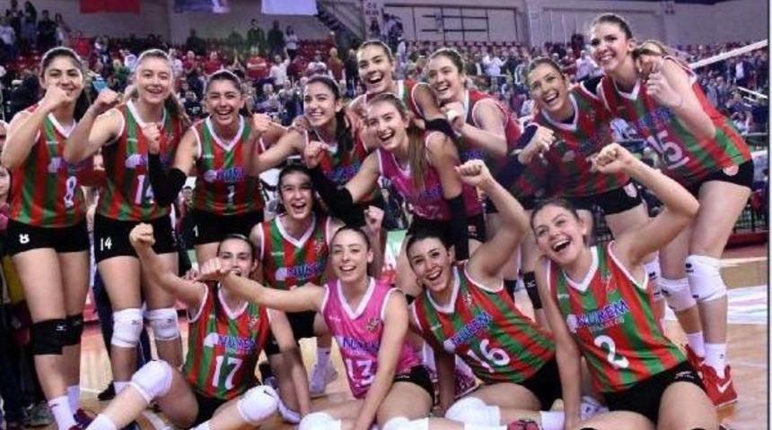 Karşıyaka Filede 13'te 13 Yaptı