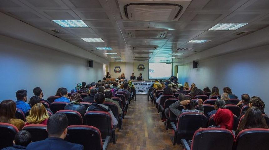 Siverek&rsquo;te 8 Mart 8 Mart D&uuml;nya Kadınlar G&uuml;n&uuml; S&ouml;yleşisi