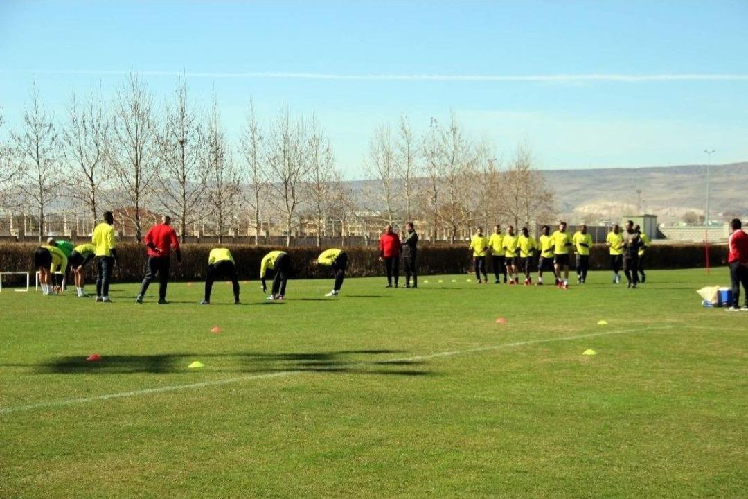 Kayserispor&rsquo;da Beşiktaş Mesaisi Başladı