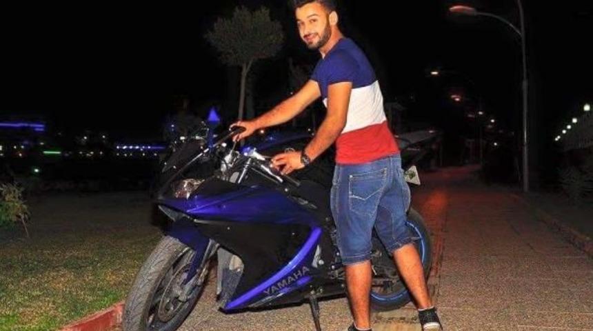  Kasksız Genç Motosiklet Kazasında Öldü