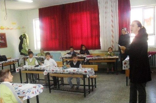 Öğrencilere Güvenli İnternet Kullanımı Semineri Verildi