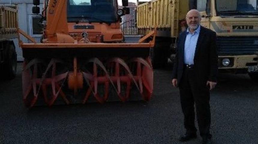 İl &Ouml;zel İdaresi&rsquo;nde 30 Personel Karla M&uuml;cadelede G&ouml;reve Hazır