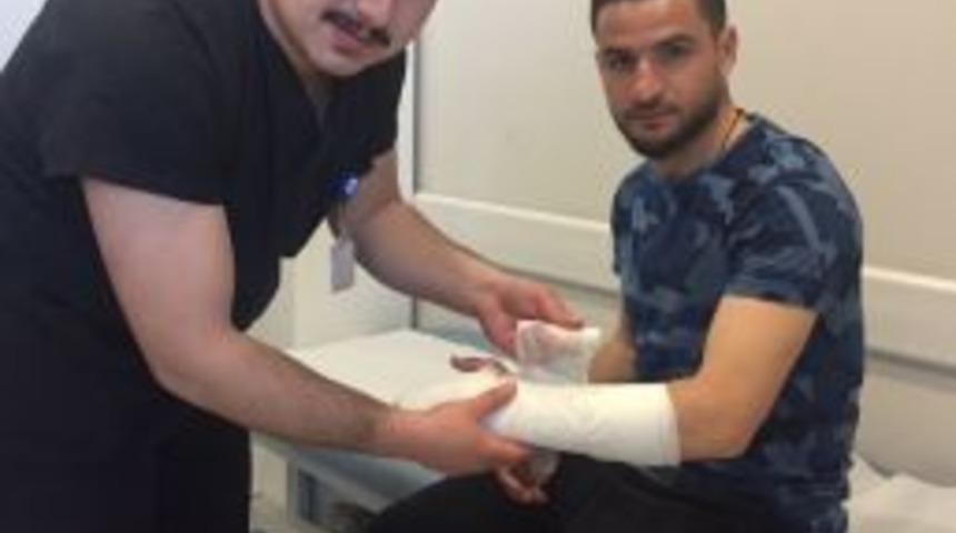 Konyasporlu &Ouml;mer Ali&rsquo;nin Kırılan Eli Al&ccedil;ıya Alındı