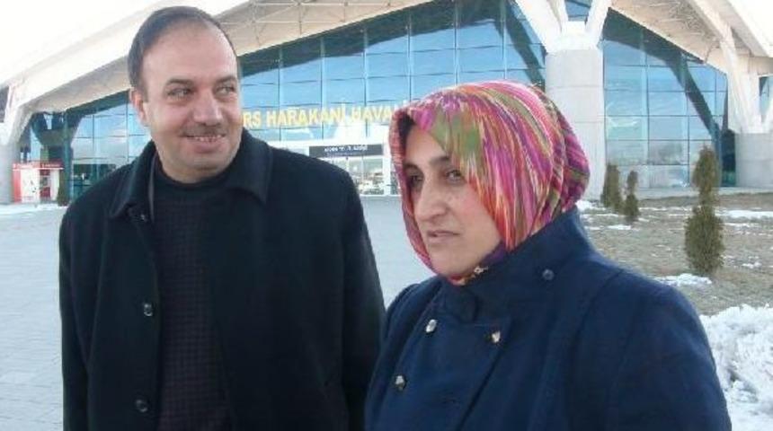 D&uuml;nya Şampiyonuna Davul- Zurnalı Karşılama