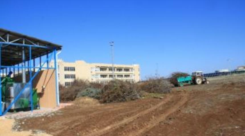 Dicle &Uuml;niversitesi Tarımsal Atıklardan Enerji &Uuml;retimine Devam Ediyor