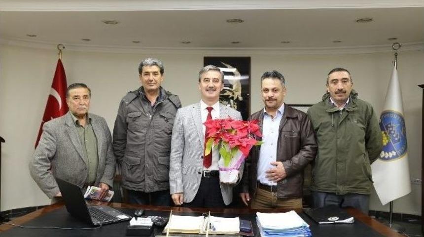 Başkan Şirin: "b&uuml;y&uuml;k-k&uuml;&ccedil;&uuml;k Demeden Şehrimizin Her Yanına Ulaşıyoruz"