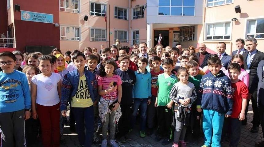 Vali Balkanlıoğlu, Fatsa&rsquo;da &Ouml;ğrencilerle Buluştu