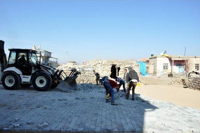 Köylerde Parke Yapım Çalışmaları Devam Ediyor