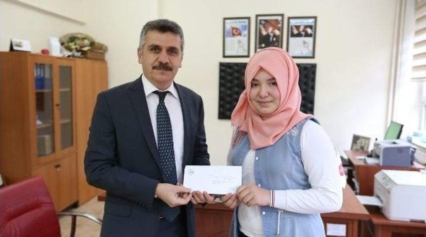 Ortaokul &Ouml;ğrencisinin Mektubuna Başkan Yılmaz Mektupla Yanıt Verdi