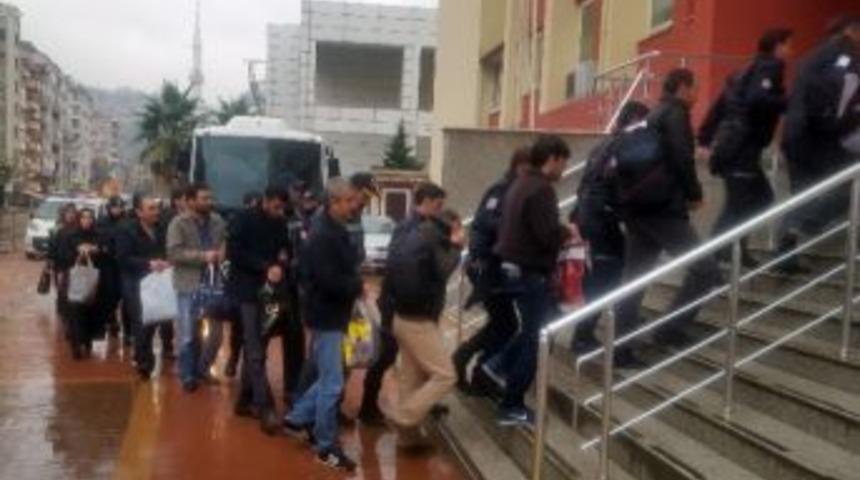 Kocaeli&rsquo;de 7 Dernek &Uuml;yesi Fet&ouml;&rsquo;den Tutuklandı
