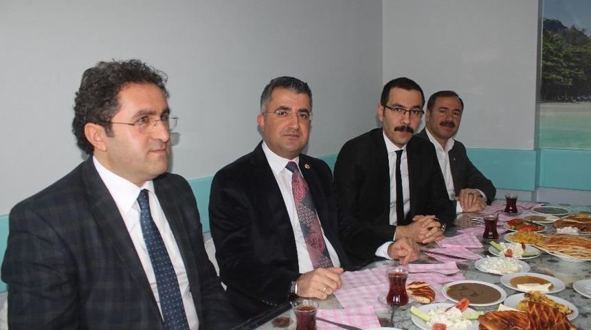 Gevaş&rsquo;ta Kurum Amirleri Bir Araya Geldi