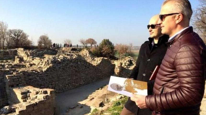 &Ccedil;inli Turistlerden De '2018 Troia Yılı Olsun' &Ccedil;ağrısı