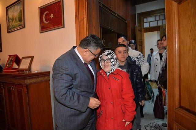 Bilecik Özel Eğitim Okullarından Başkan Yağcı’ya Teşekkür Ziyareti