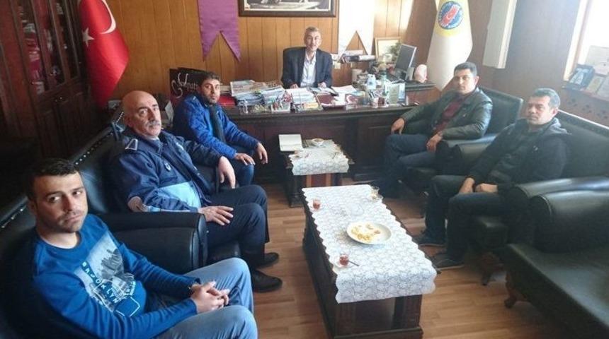 C&ouml;mertoğlu&rsquo;na Adının Yazılı Olduğu Arapgirspor Forması