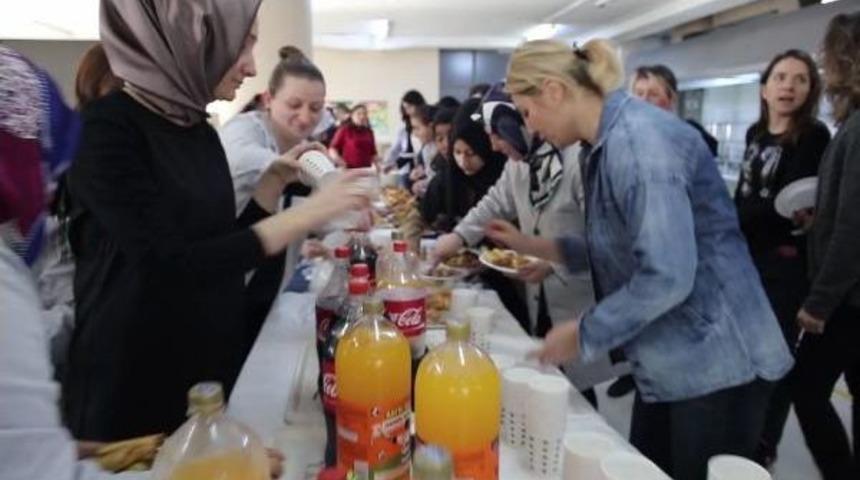 Kadın Işçilere “Sultan" Sürprizi