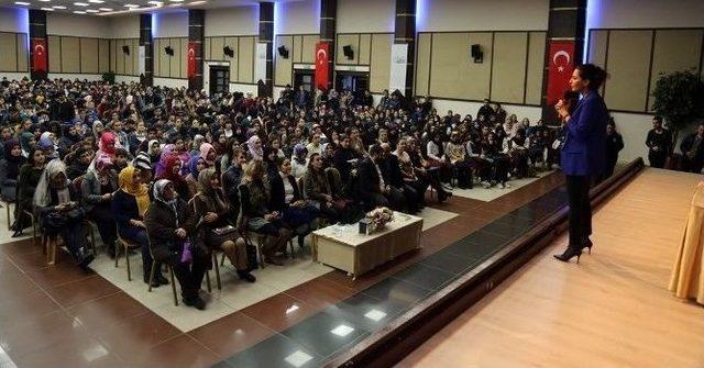 Hande Fırat, 15 Temmuz Gecesini Esenyurt’ta Anlattı