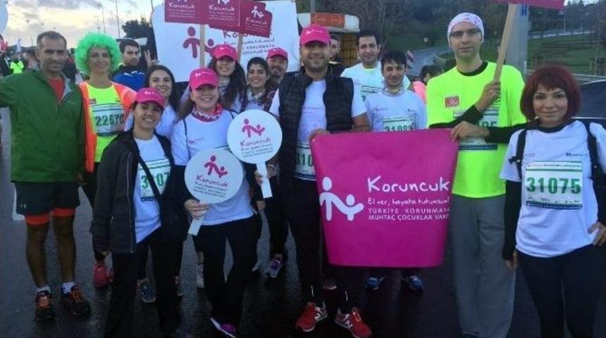 Berko İla&ccedil; &Ccedil;alışanları Koruncuklar İ&ccedil;in Koştu