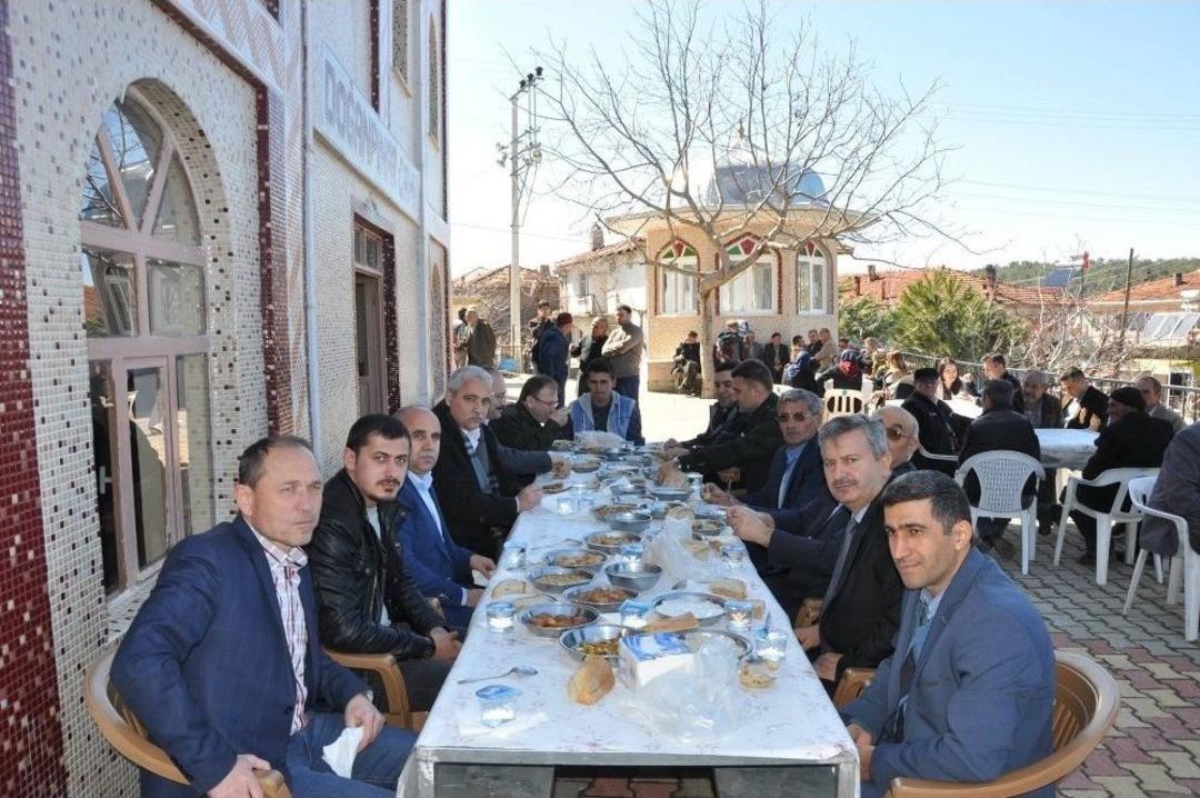 G&ouml;rdesli Şehit İ&ccedil;in Hayır Yemeği