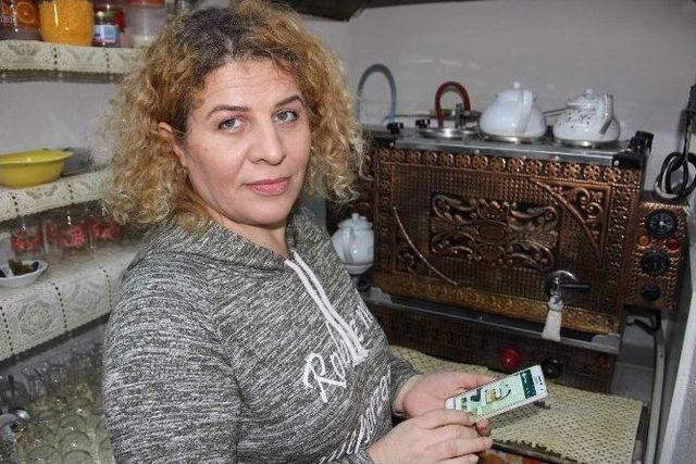 (özel Haber) Kadın İşletmeci ‘whatsapp Çay İsteme Hattı’ Kurdu