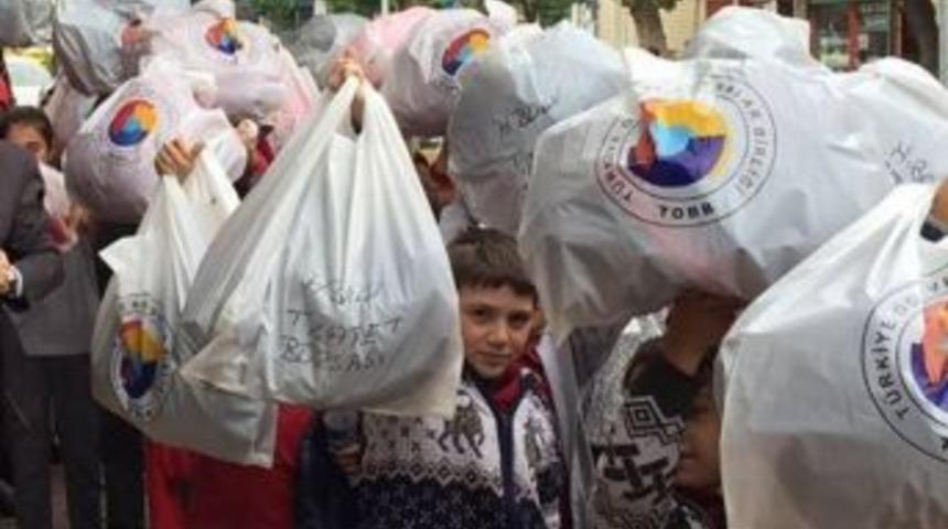 Hayrabolu Ticaret Borsası&rsquo;ndan İhtiya&ccedil; Sahibi &Ouml;ğrencilere Yardım