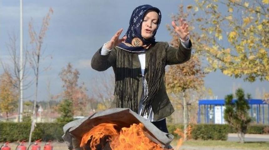 Esoğ&uuml;&rsquo;de Sivil Savunmaya Kadın Eli Değdi