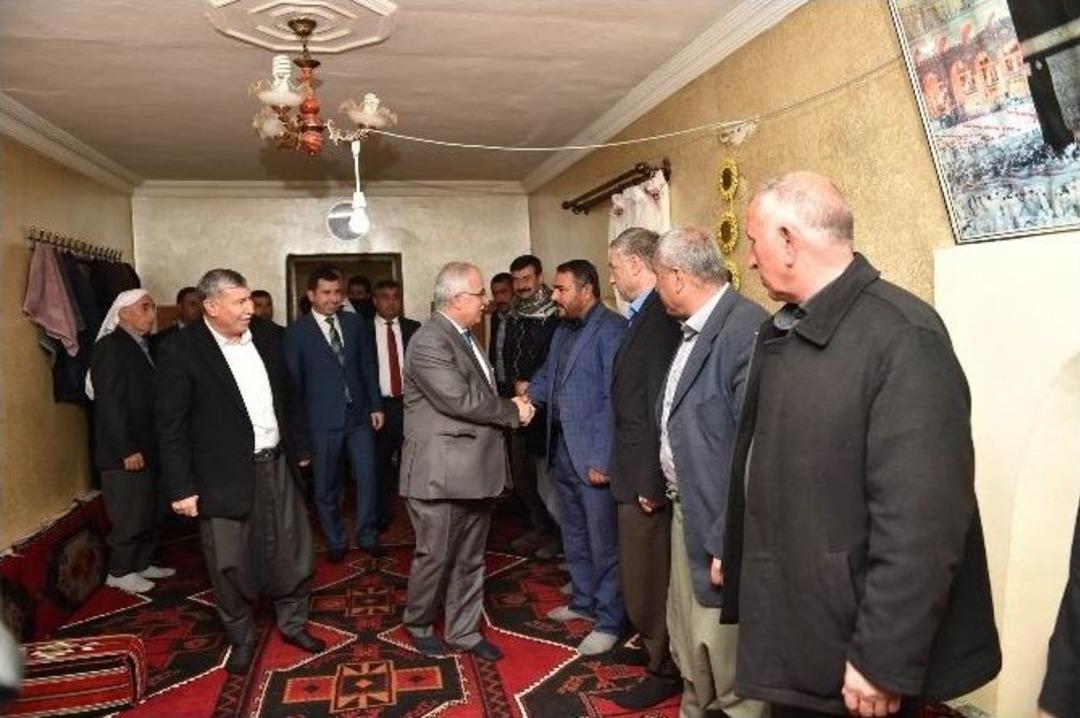 Şanlıurfa Valisi Kanaat &Ouml;nderleriyle Buluşmaya Devam Ediyor