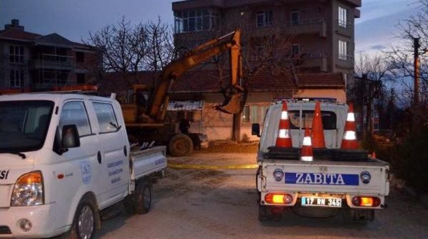 &Ccedil;anakkale'de Patlamamış Top Mermisi Bulundu