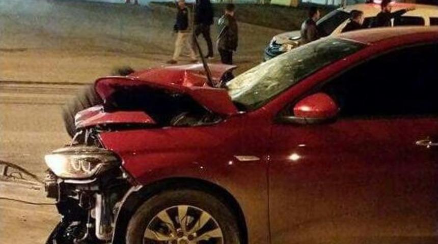 Otomobilin &Ccedil;arptığı &Ccedil;ift Hayatını Kaybetti