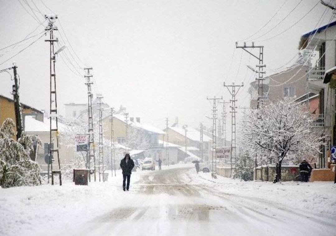 Ovacık&rsquo;ta Yoğun Kar Yağışı