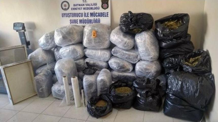 Batman&rsquo;da 228 Kilogram Esrar Ele Ge&ccedil;irildi